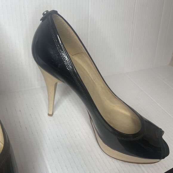 Stuart Weitzman Pump Black 8 Avignon Patent Leather Peep Toe Wood Platform Logo - Picture 8 of 14